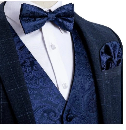 Blaues Paisley-Westenset: Fliege, Einstecktuch, Manschettenknöpfe – Stil für den Mann! Dein Look, deine Wahl!